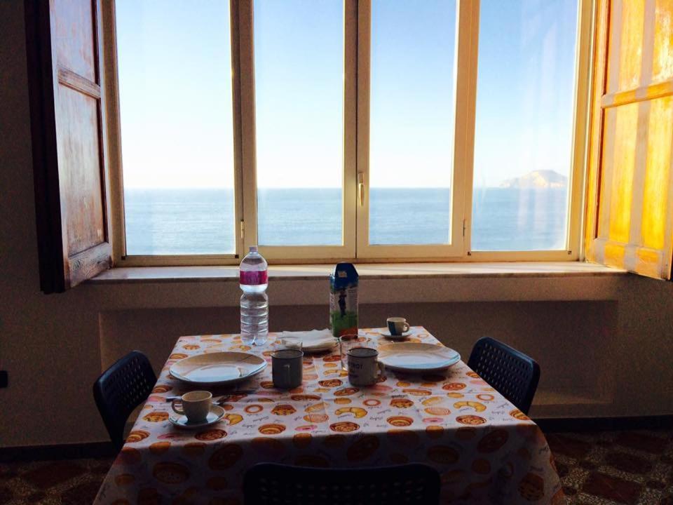 The Reef House Bed & Breakfast Pozzuoli Bagian luar foto