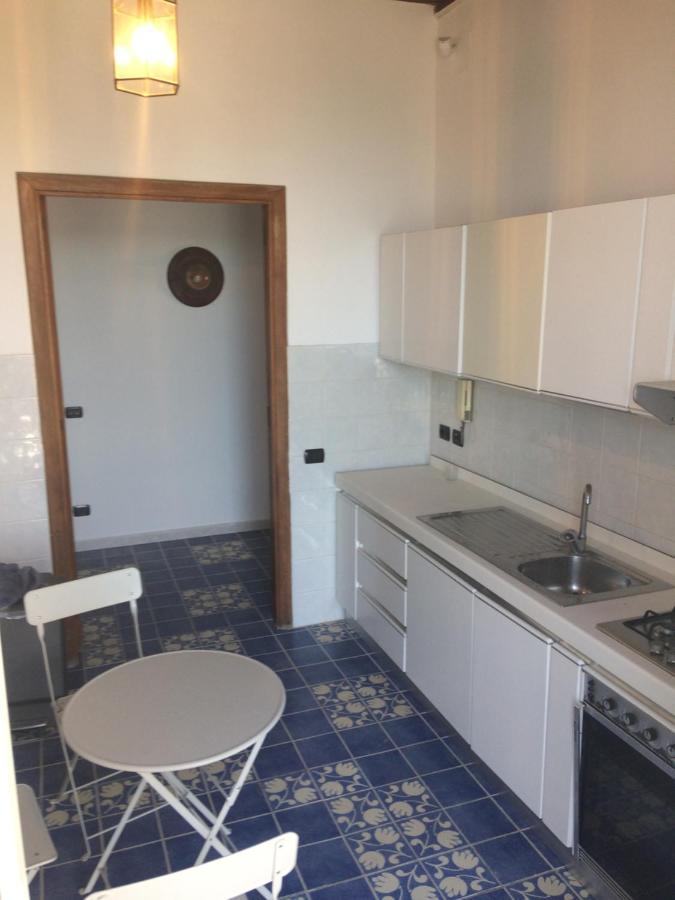 The Reef House Bed & Breakfast Pozzuoli Bagian luar foto